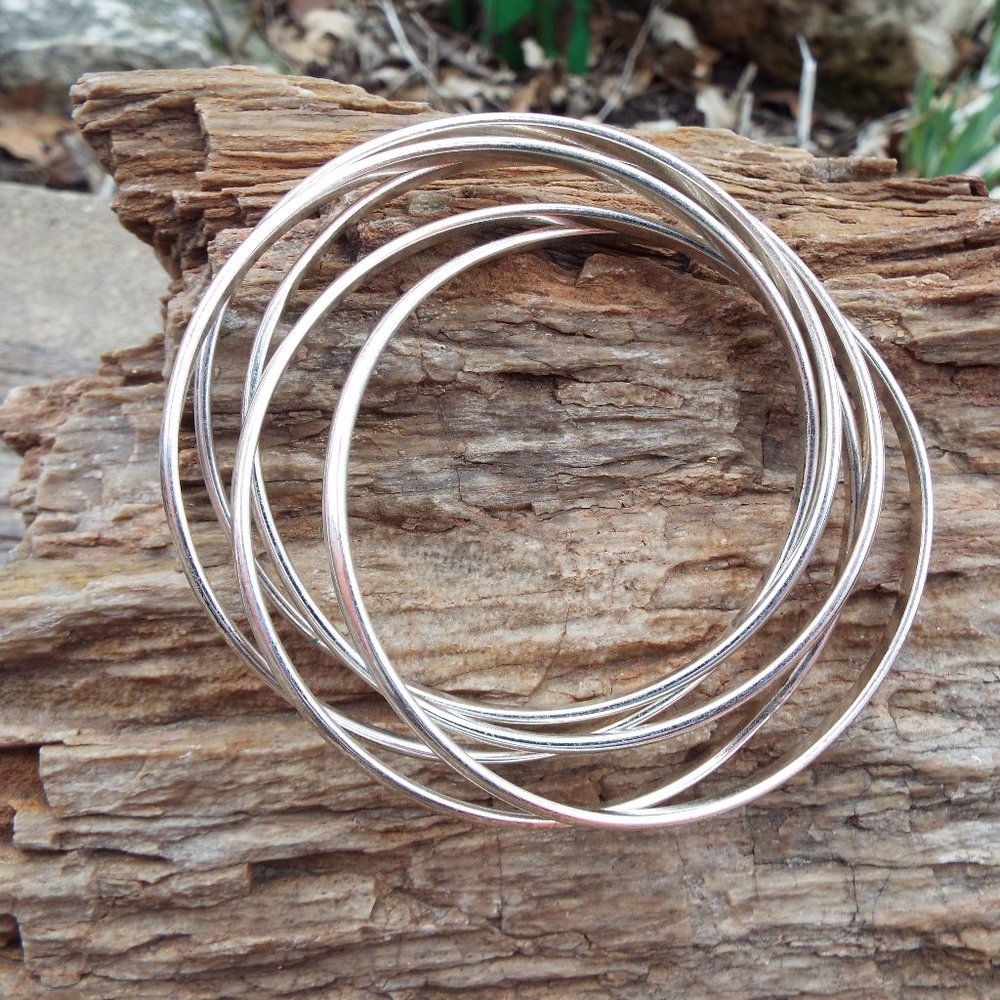 Vintage 1980's (5) Interlocking Bangle Bracelets